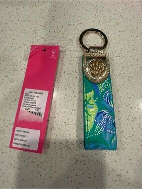 Lilly Pulitzer Green Blue Floral Key Fob with Gold Hardware new with tag chain
